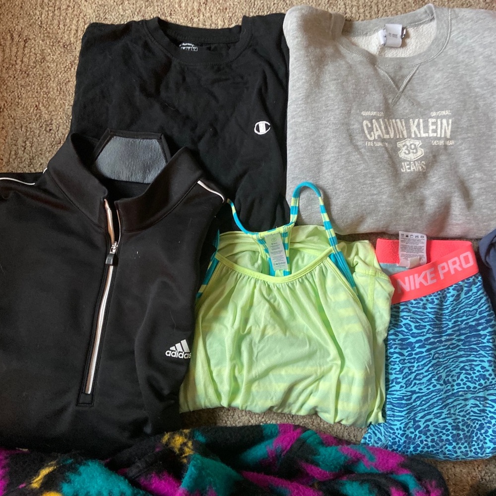 * resale bundle * - Picture 2 of 4